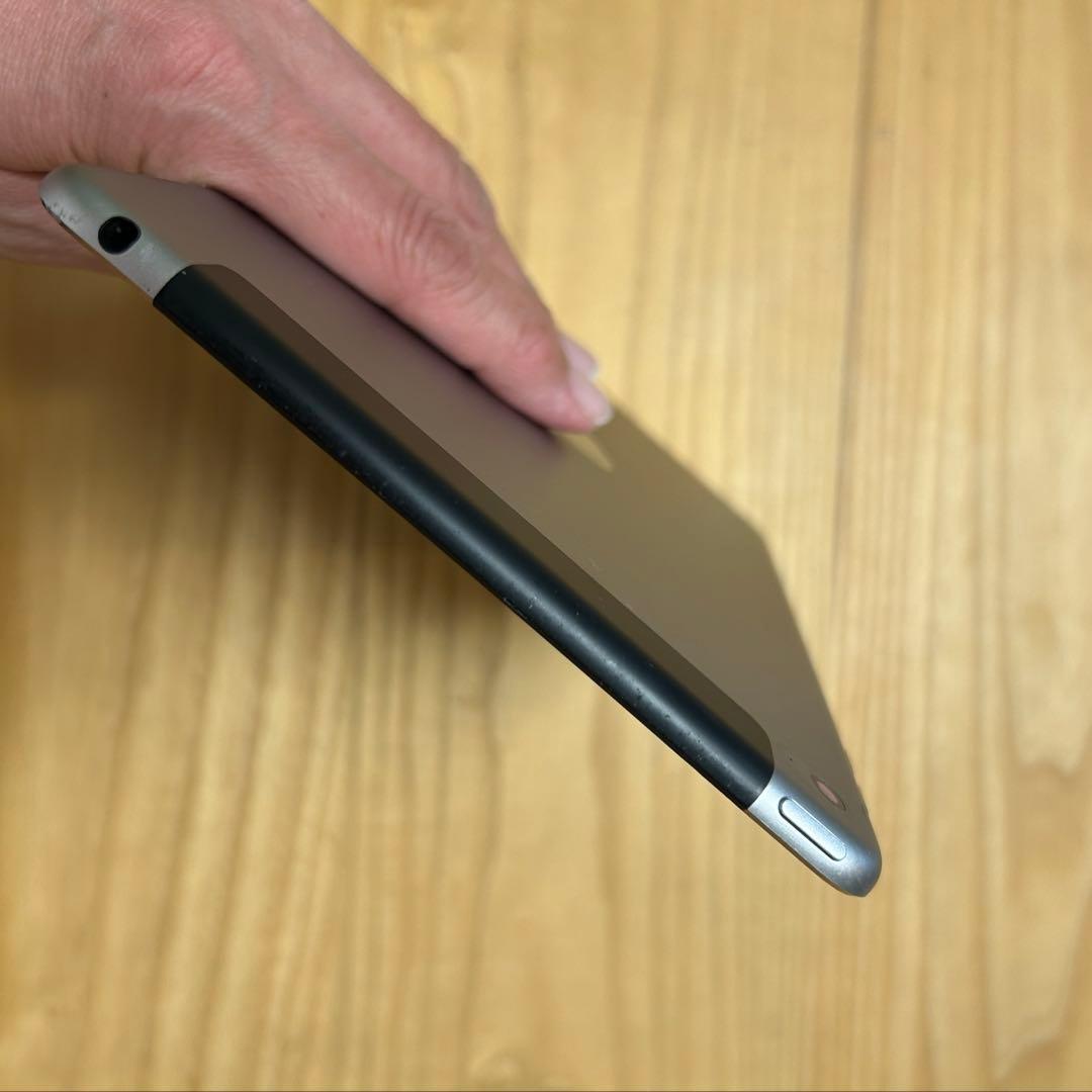 iPad mini 4 128GB 本体
