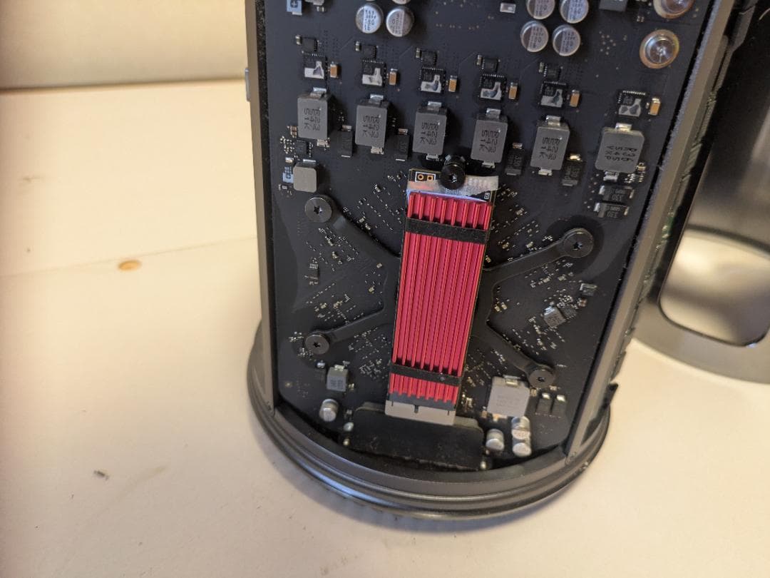 Apple Mac Pro (Late 2013) スペースグレー