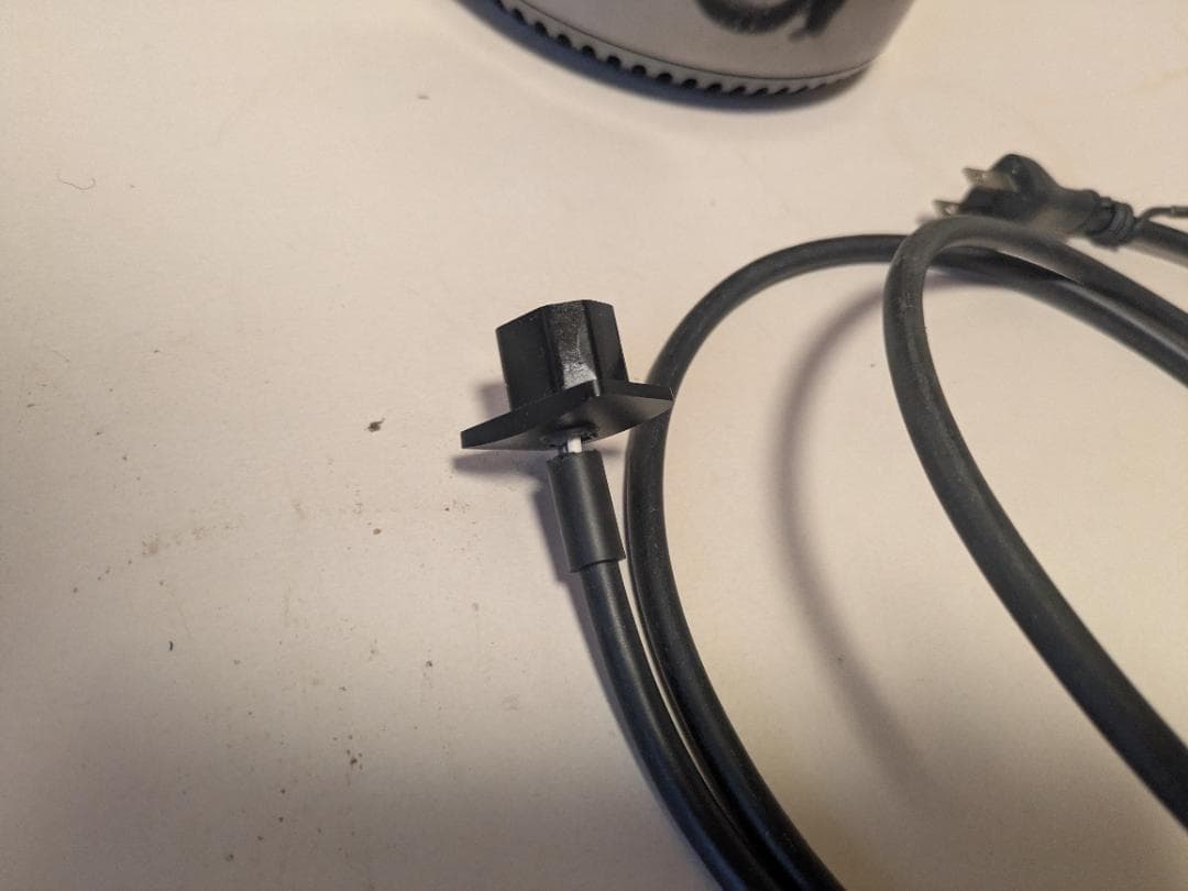 Apple Mac Pro (Late 2013) スペースグレー