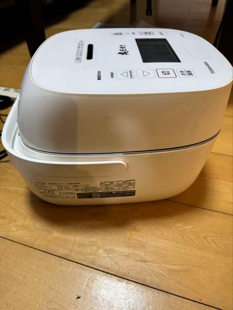 東芝 真空圧力IHジャー炊飯器　炎 匠炊き RC-10VSR-W 21年製