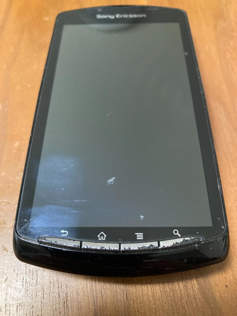 Xperia PLAY SO-01D　中古　状態悪い