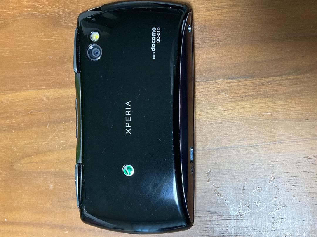 Xperia PLAY SO-01D　中古　状態悪い