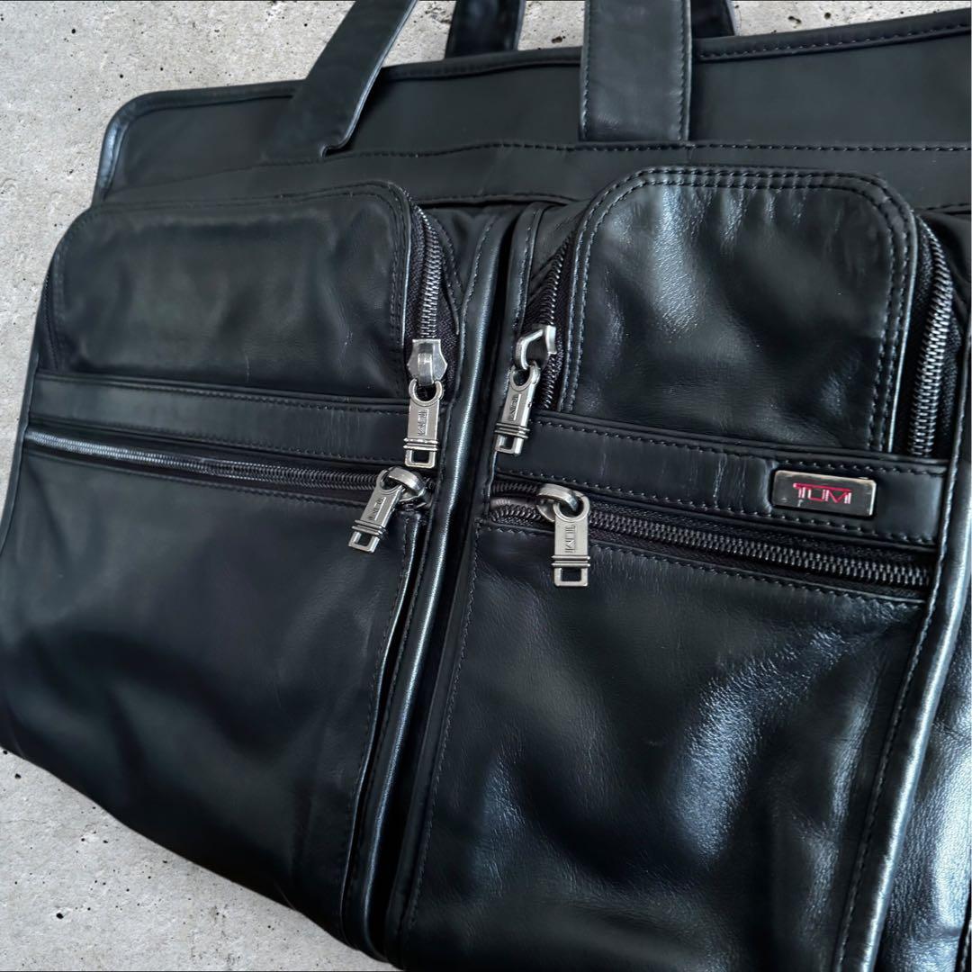 TUMI ミディアム エクスパンダブル オーガナイザー ブリーフ オールレザー
