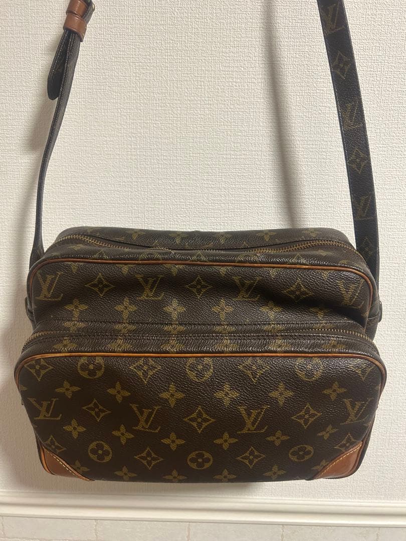 Louis Vuitton モノグラム ナイル