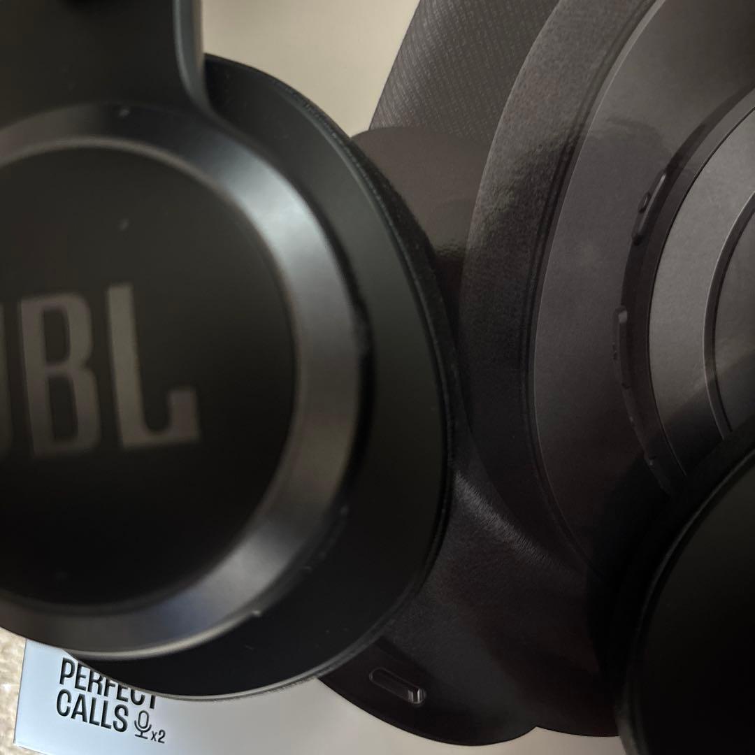 ヘッドホン JBL LIVE770