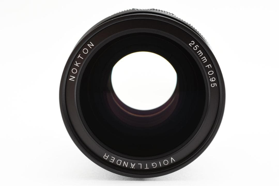 Voigtländer Nokton 25mm F0.95 M4/3 MFレンズ