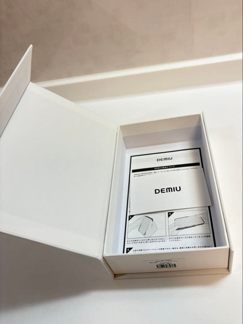 【新品未使用】デミュウ DEMIU BALLON iPhone16