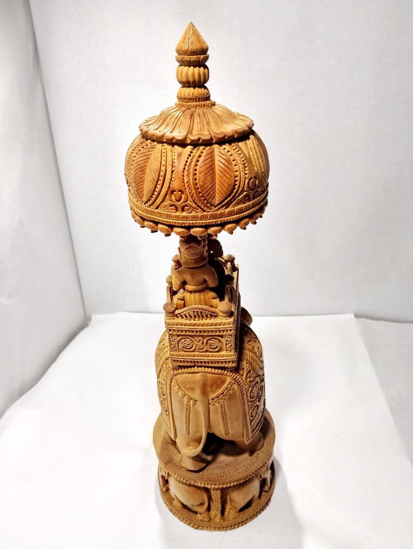 木製象と王座の彫刻 約40cm