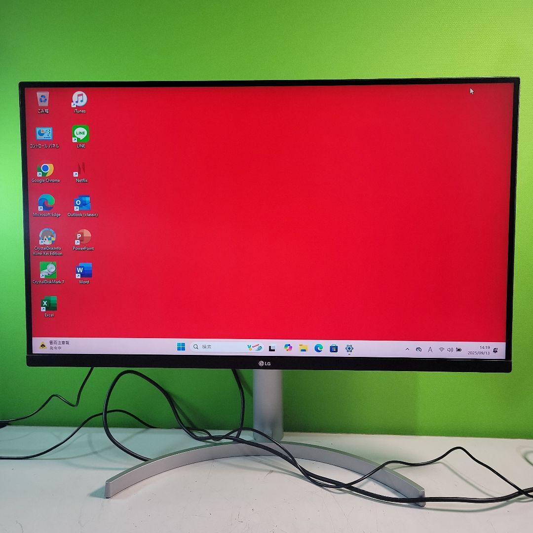 LGモニター32UN650-W 31.5インチ/4K 動作品