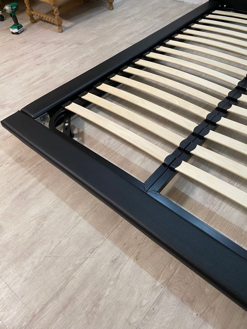 【東京都内23区配送無料】美品　ニトリ　ダブルベット　床置き　ブラック　フレーム