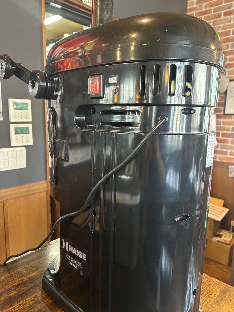 DEEPAK THAPA　業務用かき氷機　HAIGE　ブラック