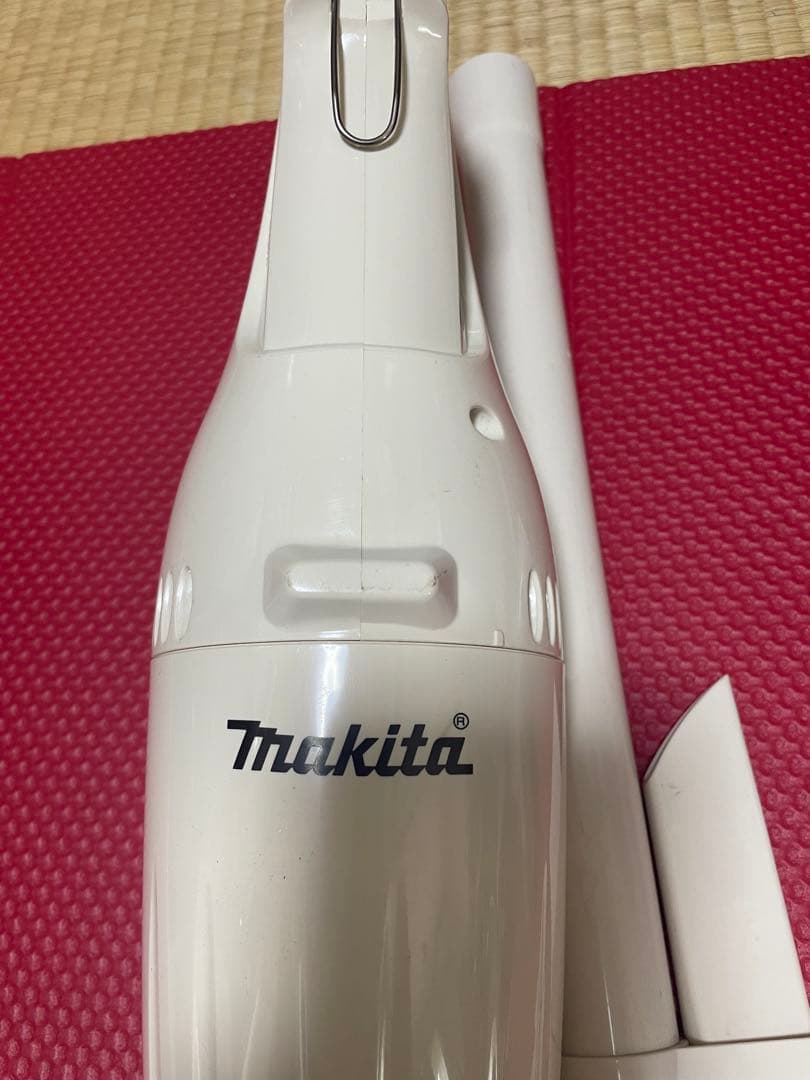 マキタ　充電式クリーナー　モデルCL070D　スタンド