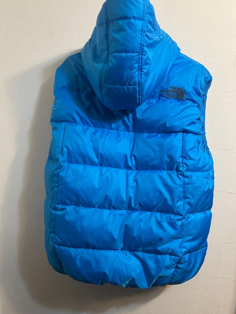 THE NORTH FACE フード付きダウンベスト 青