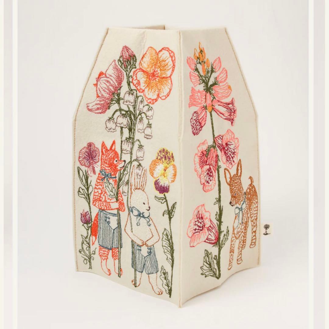 CORAL & TUSK ティシュBoxカバー Spring Parade