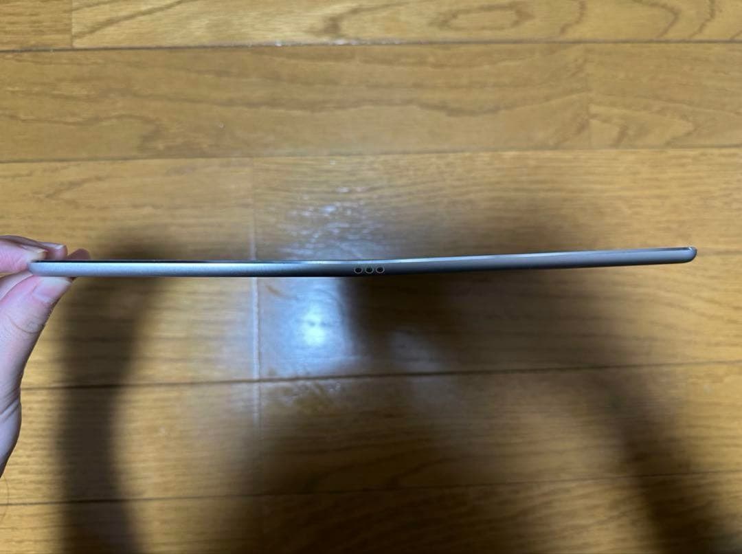 Apple iPad Pro 第1世代 10.5インチ シルバー