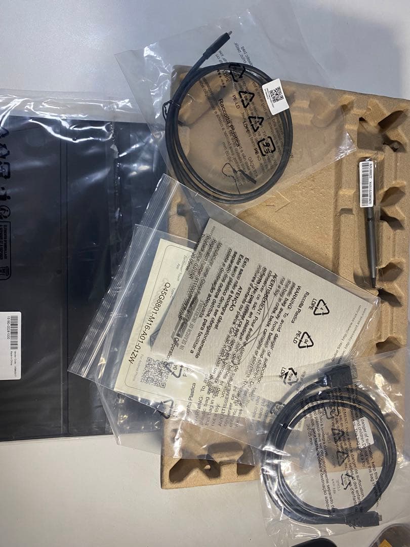 ASUS モバイルモニター 15.6インチ 60Hz モバイルディスプレイ