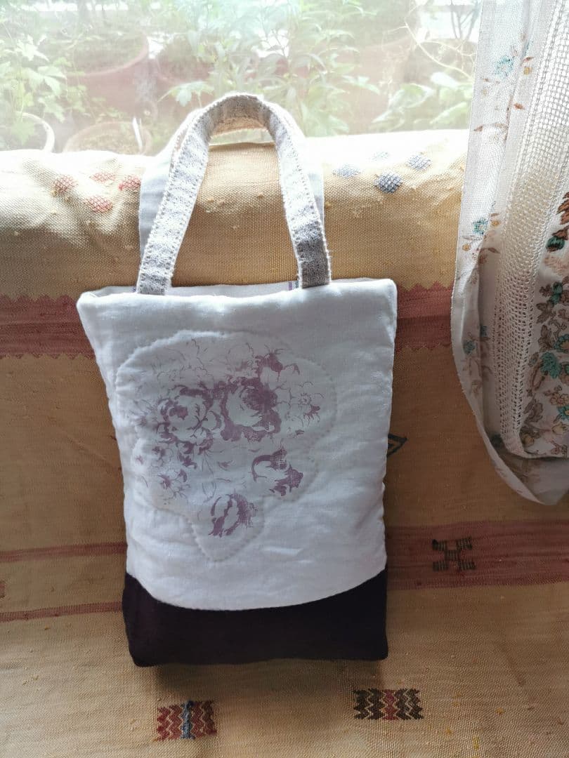 ハンドメイド✃アンティークホームスパンリネン＆キャベジズ花柄リバーシブルトート