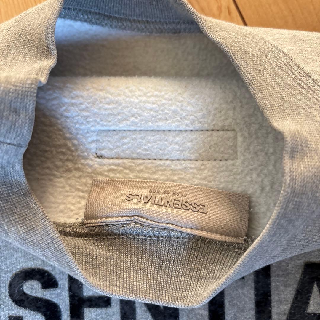 essentials crewneck スウェット