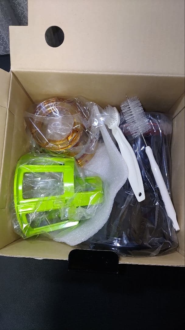 【新品未使用】Kuvings クビンズ 低速スロージューサー JSG-641M