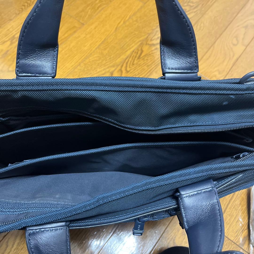 トゥミ　シップスバック