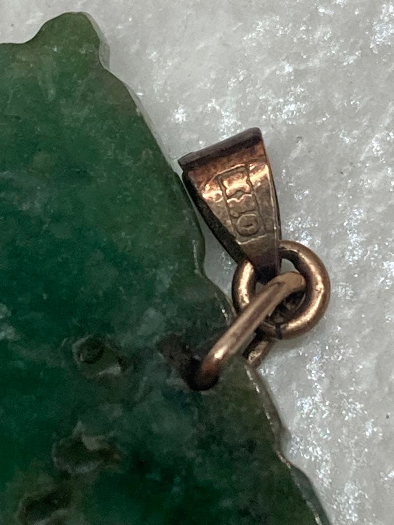 天然 古翡翠 清代 糸引透彫 K10 ペンダント 玉佩 根付