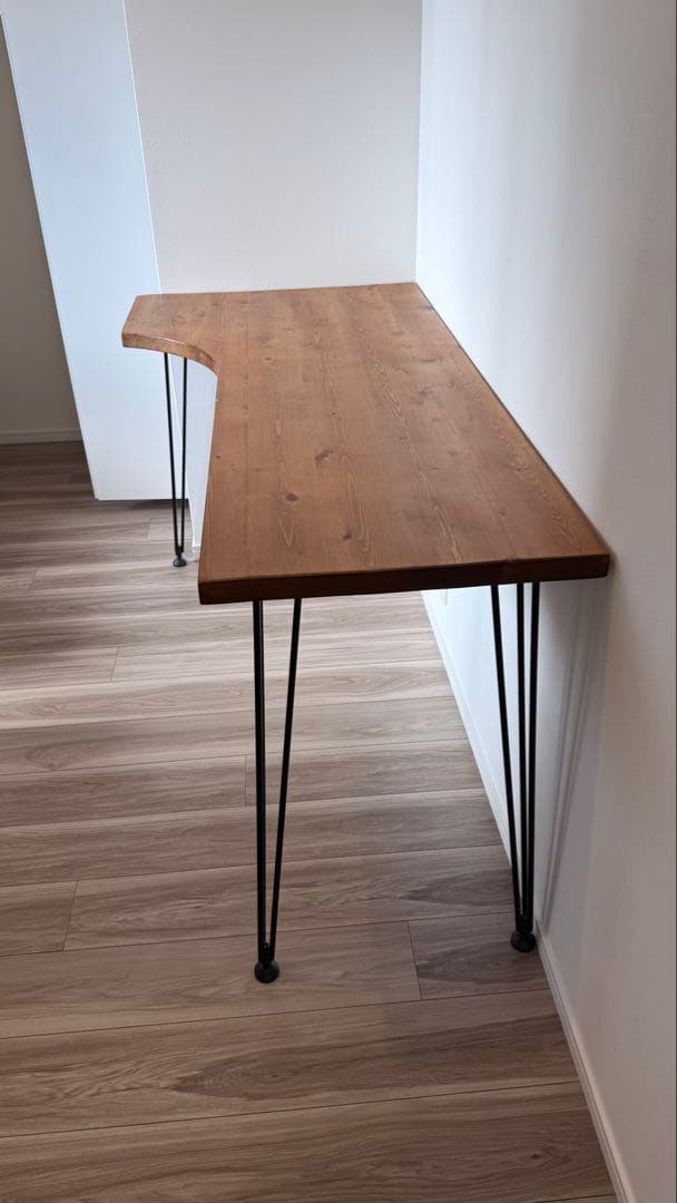 美品 木製カウンターテーブル カーブデザイン