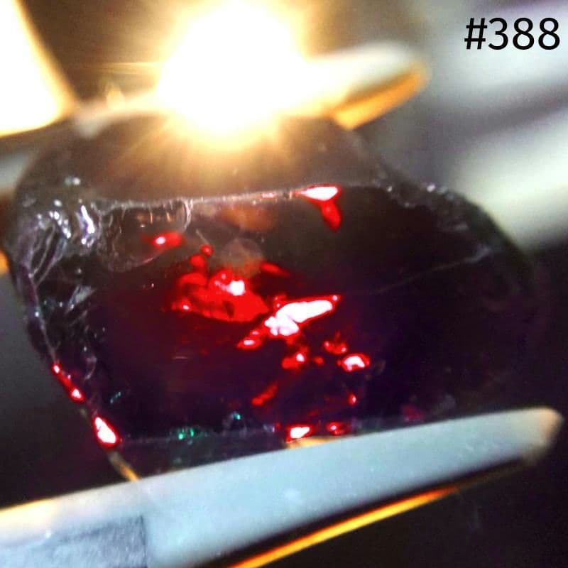388 カラーチェンジ クロムトルマリン 結晶 原石