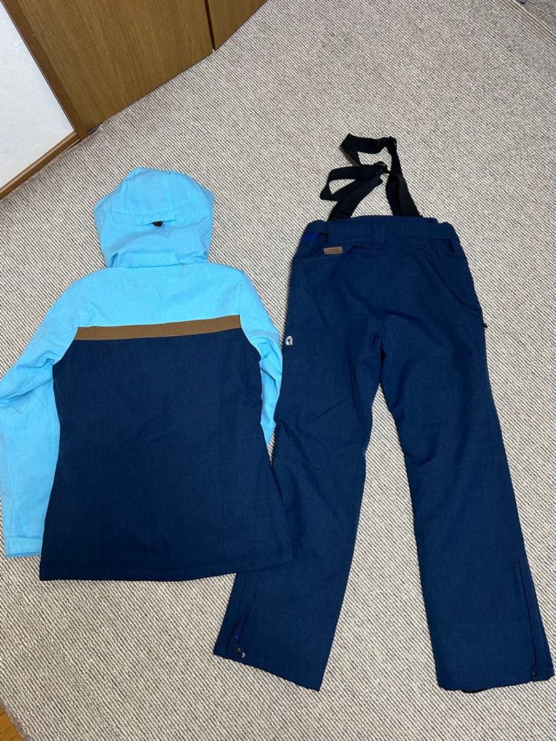 最終値下げ！レディース　スキー・スノボー　ウェアー　上下セット　Ｌ　紺色／水色