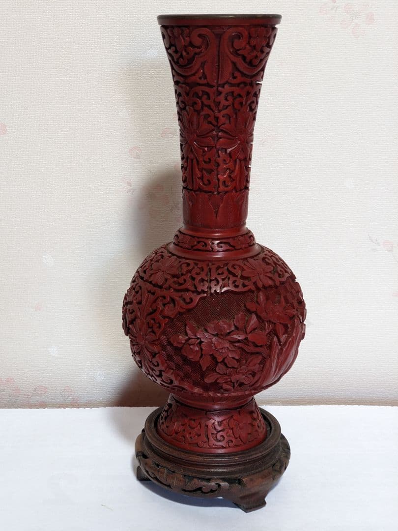 ♦中国古玩 古美術品 堆朱彫漆天球瓶 漆芸 花器飾り 置物 血赤色骨董品レア物