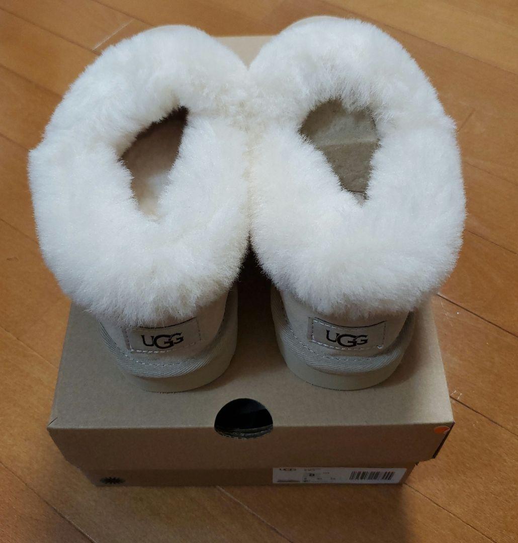 UGG NITA (JP25)箱あり