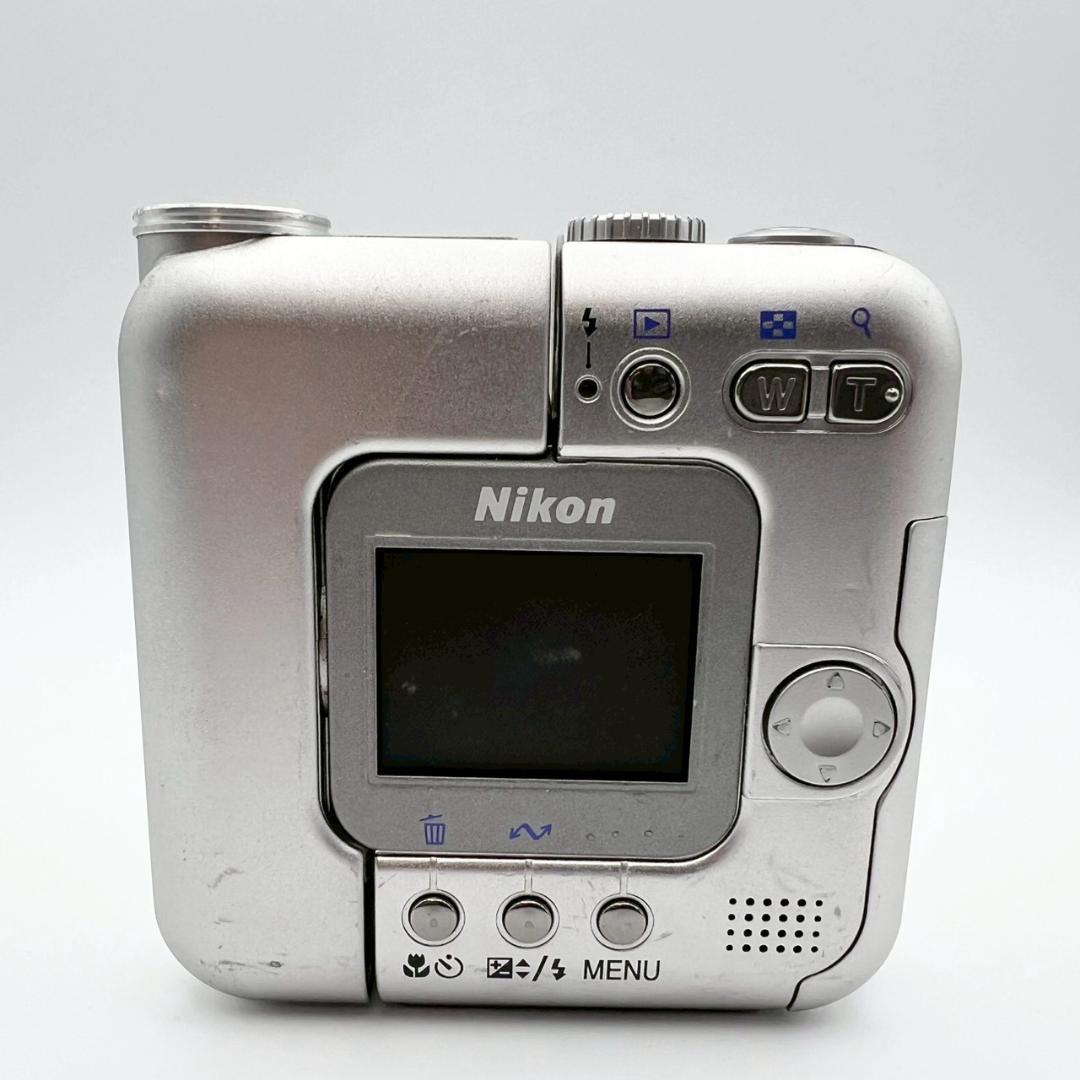 【完動品】Nikon COOLPIX SQ コンデジ シルバー 動作確認済