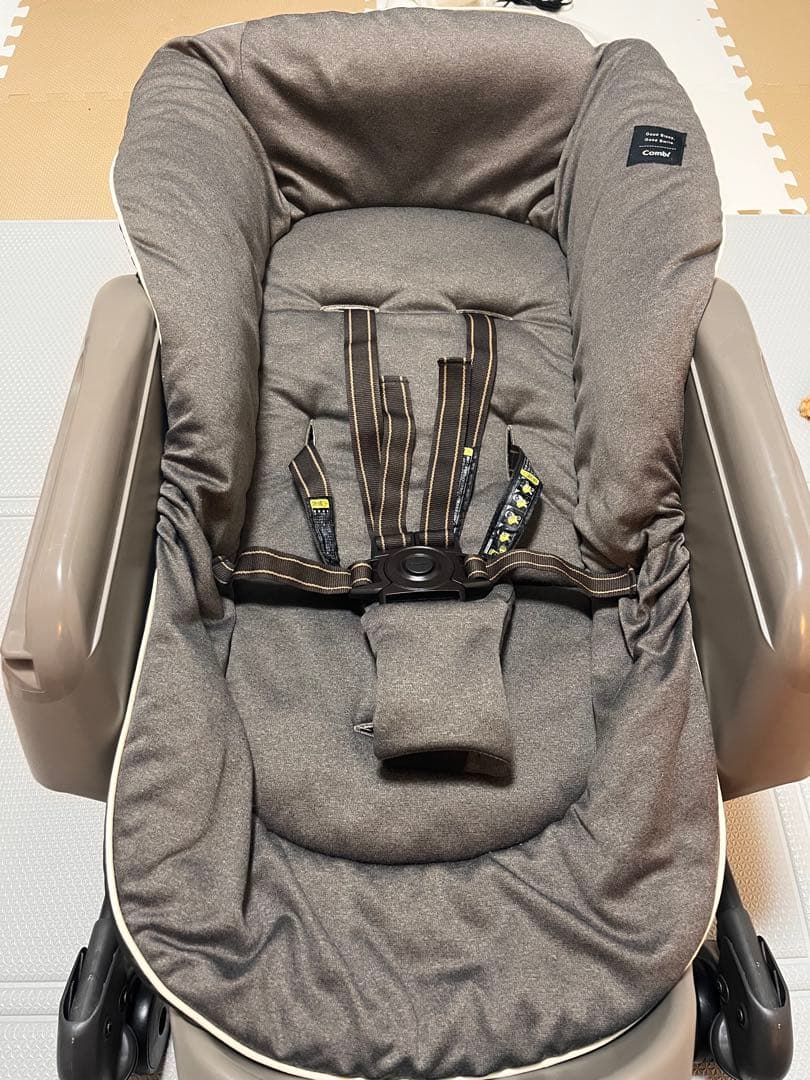 Combi ネムリラ AUTO SWING BEDi EG ベビーラック