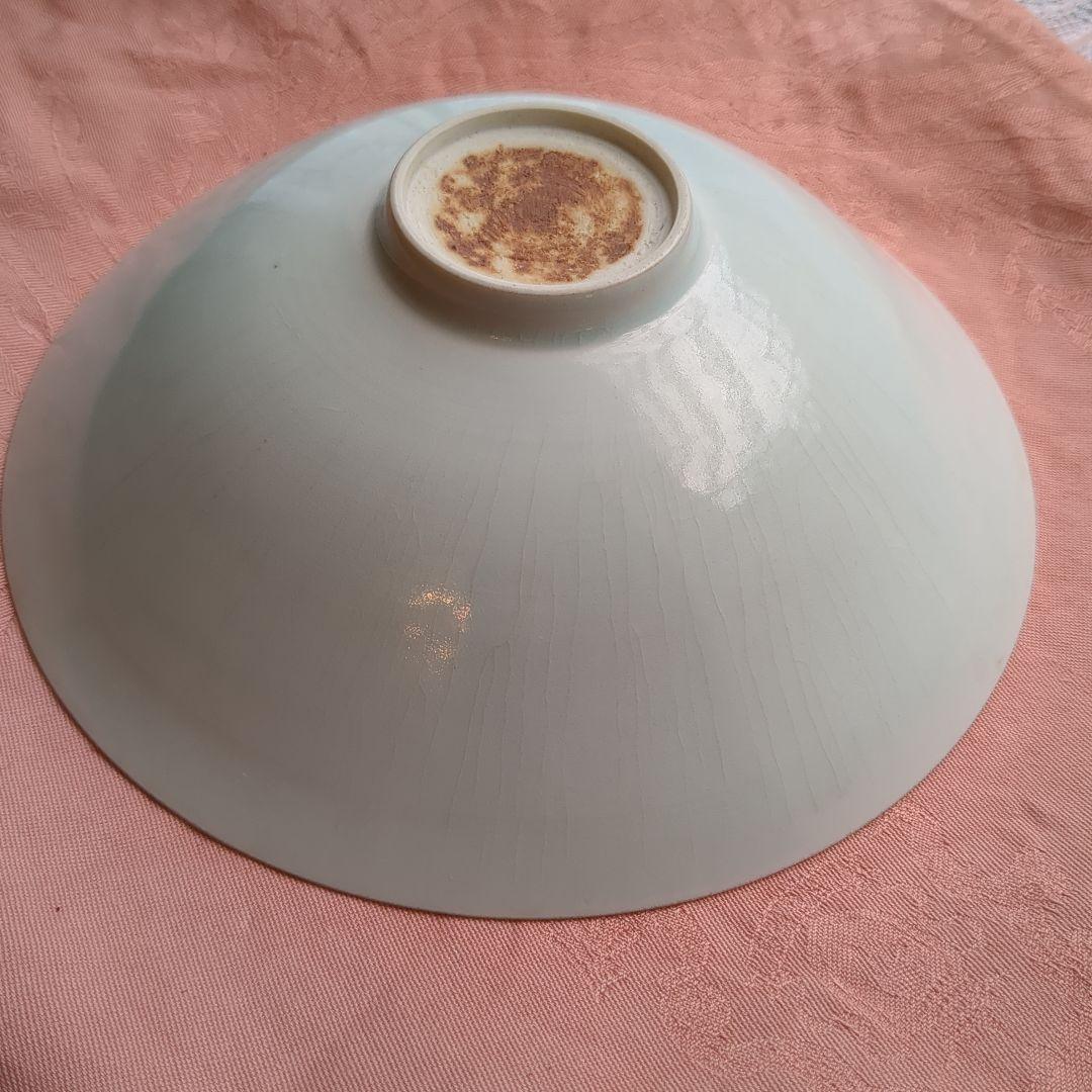 北宋青白磁 刻花嬰戯牡丹文碗 中国骨董 香港の現地オークションで購入