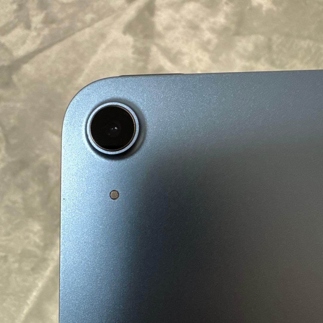 Apple iPad Air (第5世代) 本体 充電器・ケース付き