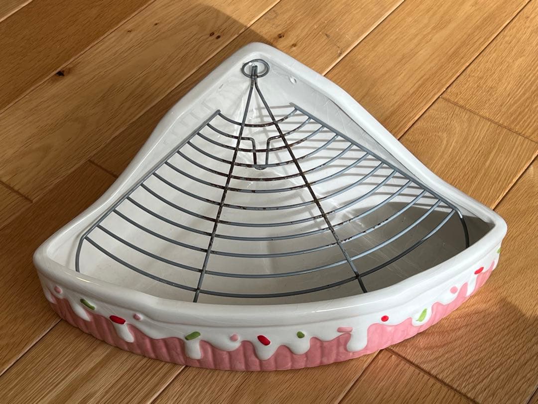 【チンチラ・ウサギ】チンチラ壺・牧草入れ・トイレなど【小物5点セット】