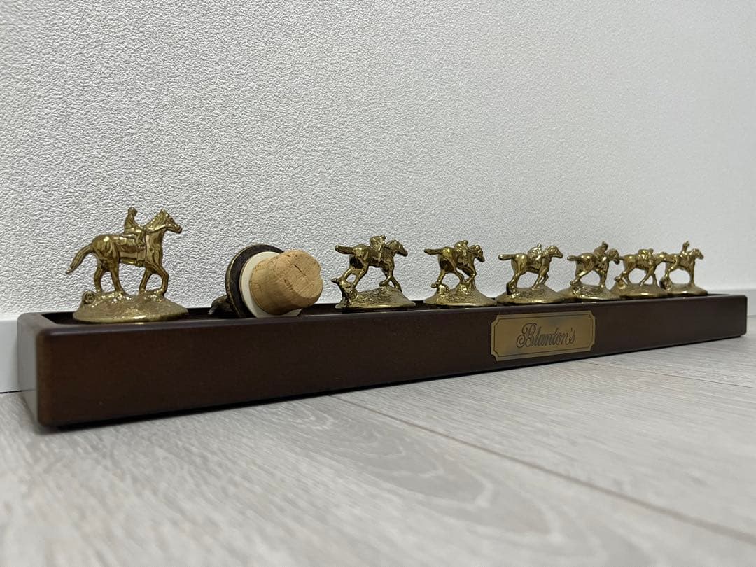 ブラントンボトルキャップディスプレイ台座