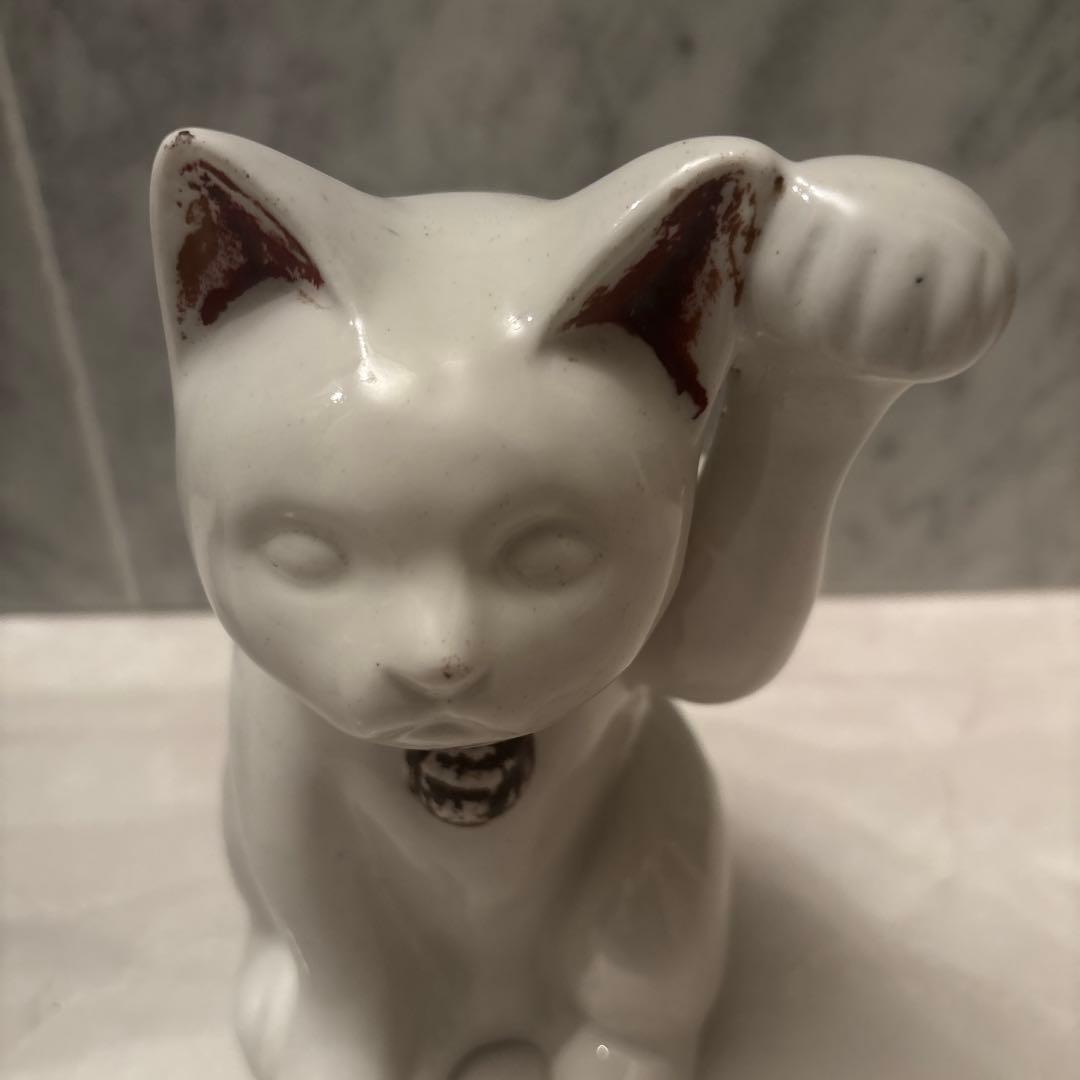 アンティーク　美し過ぎる「猫背」と体型が芸術的で他とは一線を画す招き猫