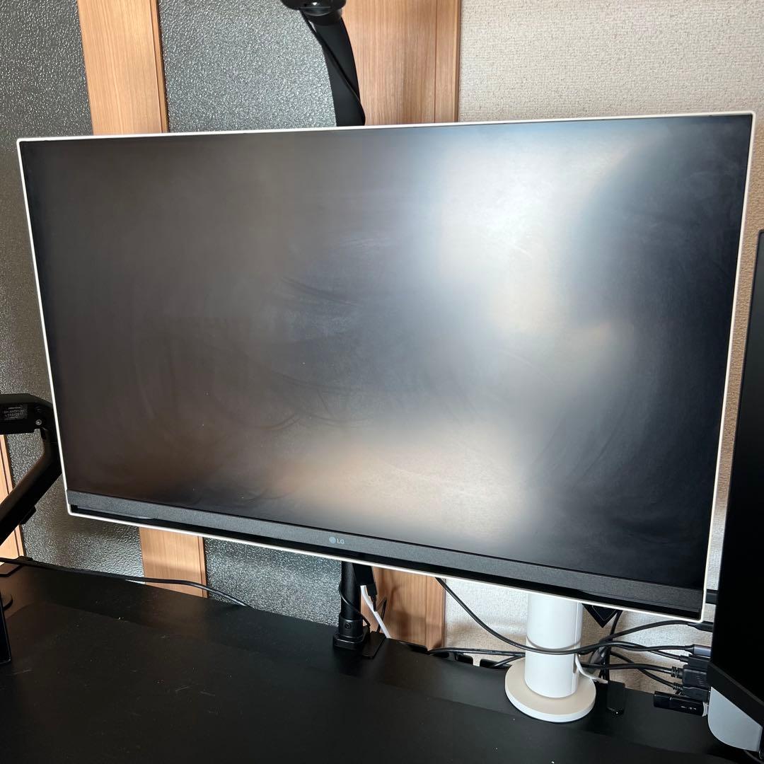 【極美品】LG 4K 31.5インチ スマートモニター 32SQ780S-W