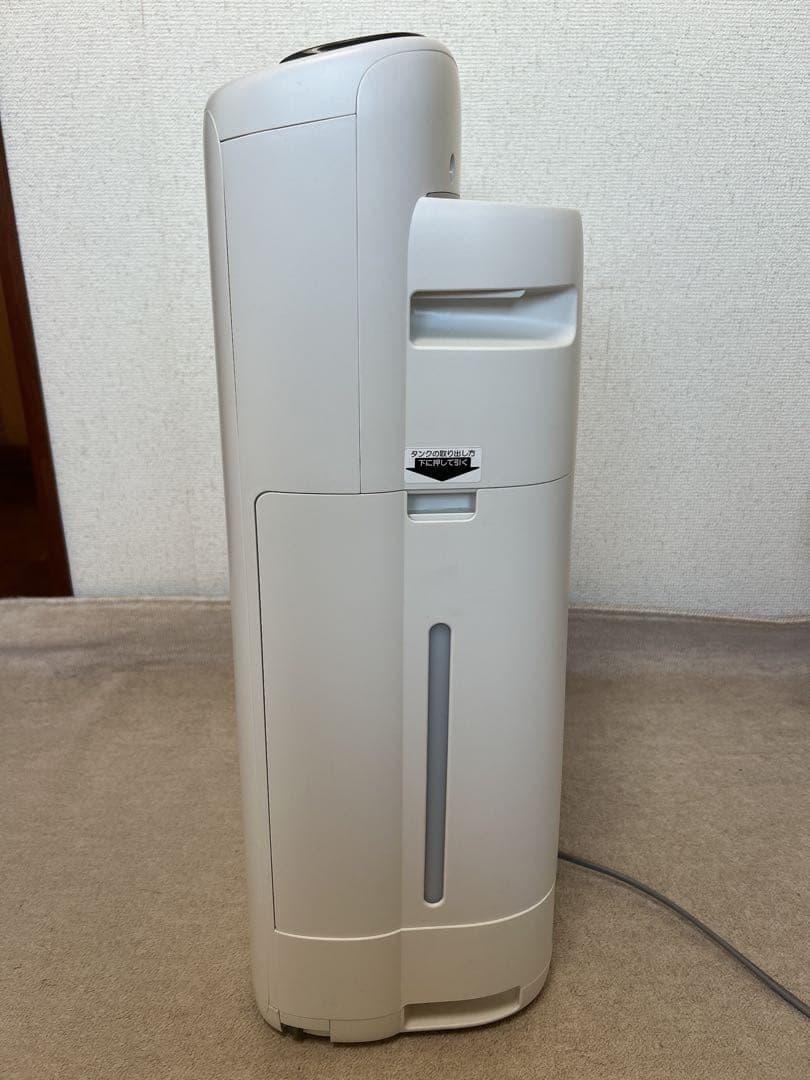 シャープ　加湿空気清浄機　プラズマクラスター　KI-NS50-W　SHARP