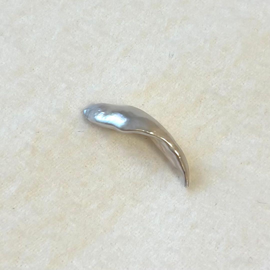 パール　ルース　南洋真珠　白蝶ケシ　変形リーフ　５pcs