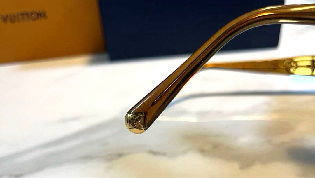 【HMMH7です】ヴィトンサングラス　正規品　取り扱い説明書あり