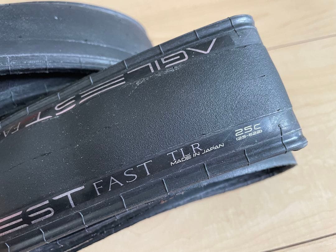 AGILEST FAST TLR 25C チューブレスタイヤ