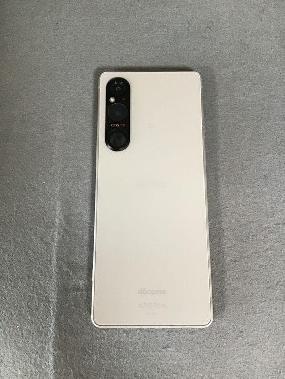 美品 国内版 SIMフリー Xperia 1 V 256GB シルバー色