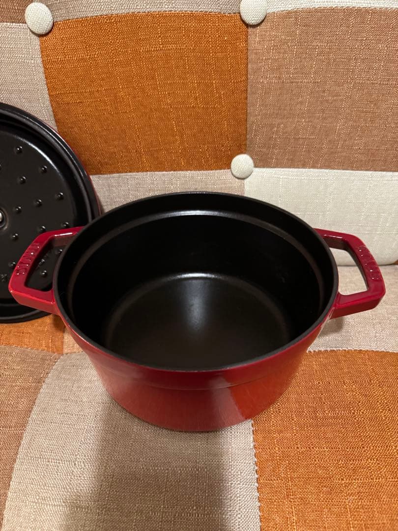 STAUB 鋳鉄製 両手鍋 20cm レッド