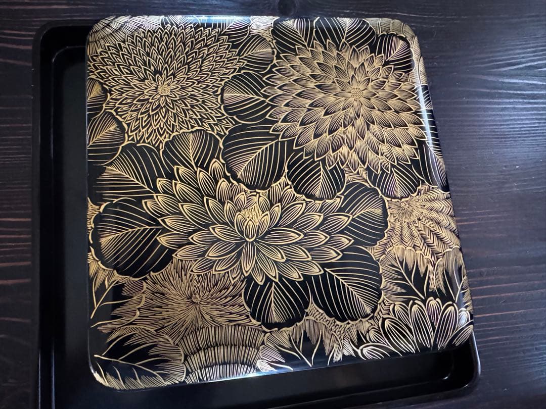 輪島塗（重要無形文化財）沈金 花詰文 二段重