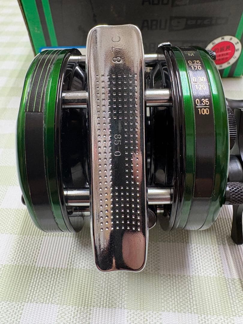 アブガルシア アンバサダー 4500CB グリーン Abu Garcia