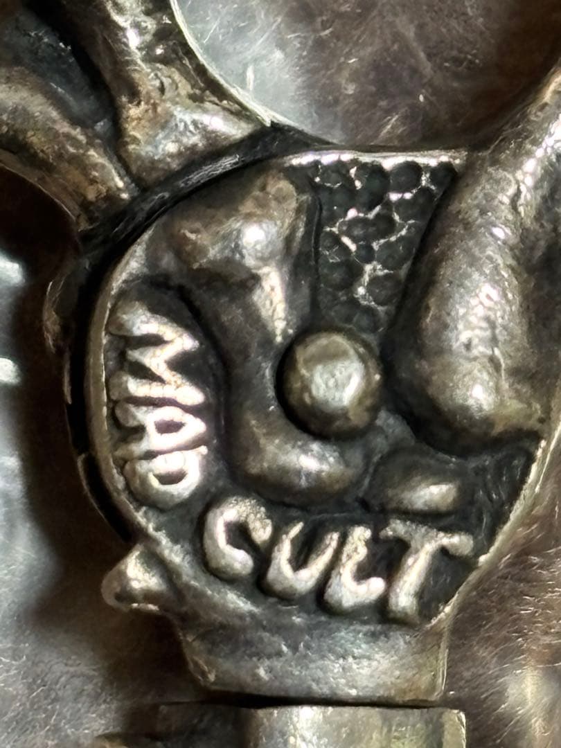 マッドカルト　フィンガーボーンクリップ