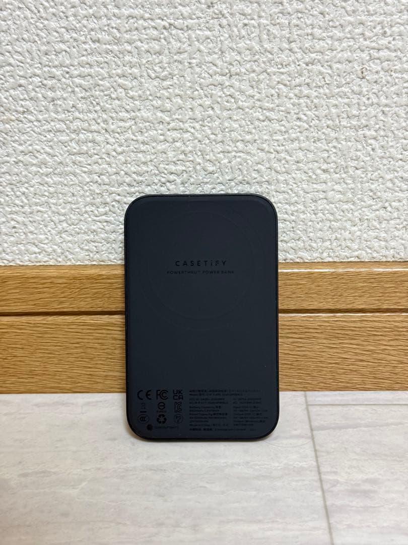 ケースティファイ　村上隆　カイカイキキ　モバイルバッテリー