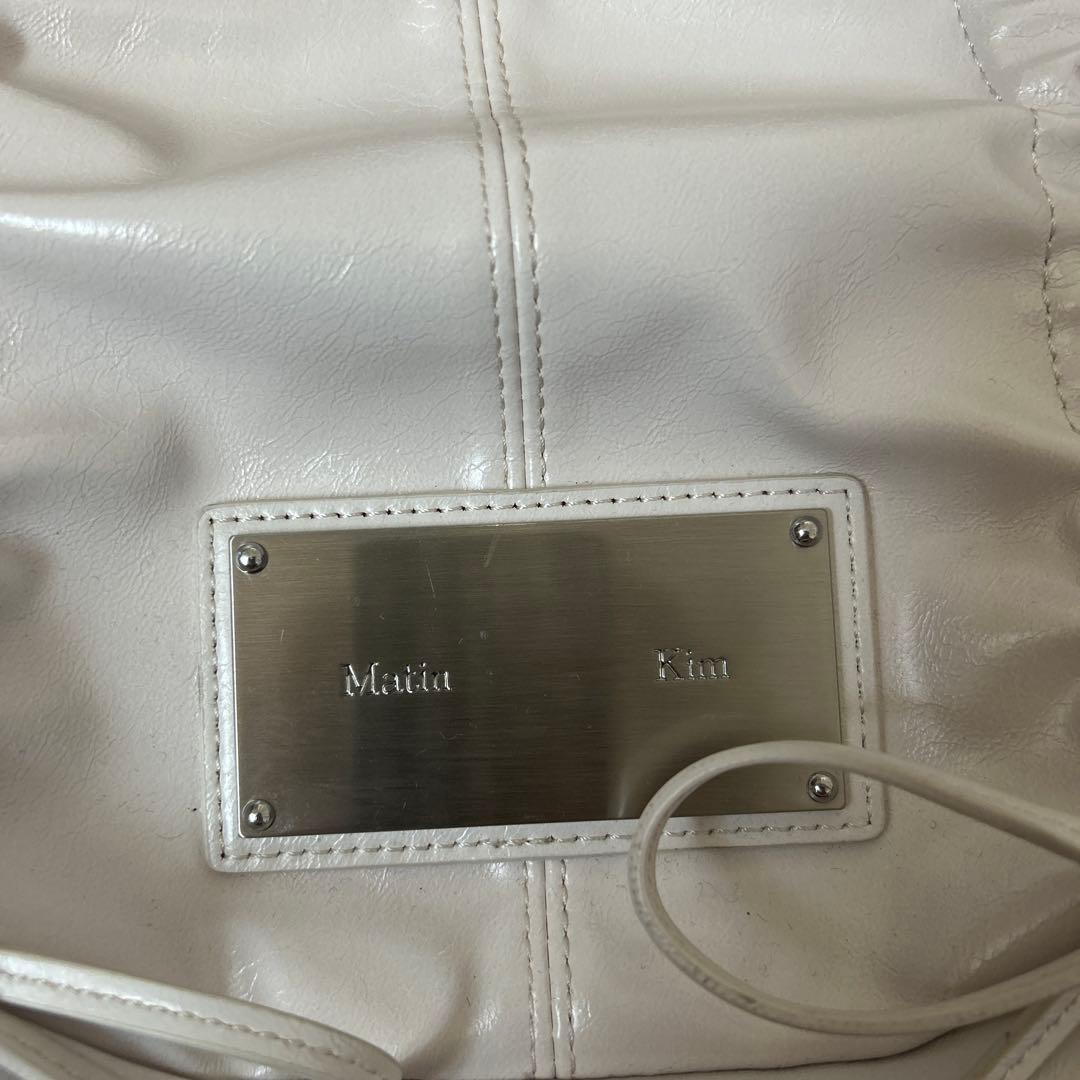 Matin Kim ホワイトショルダーバッグ