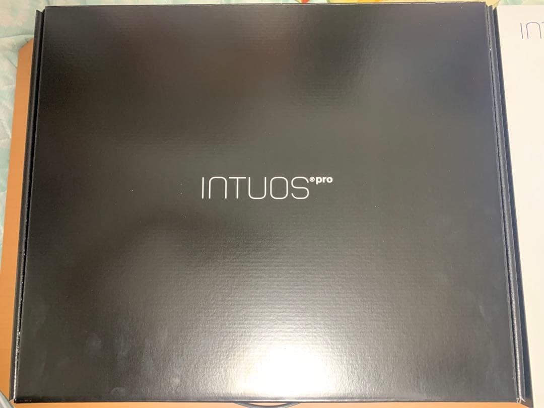 動作確認済 wacom intuos pro medium PTH-651/K1